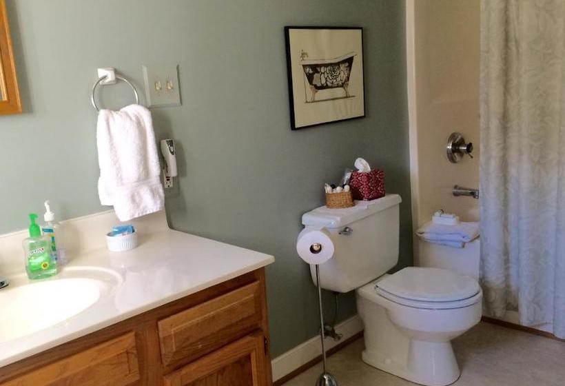 צימר The Inn At Sugar Hollow Farm