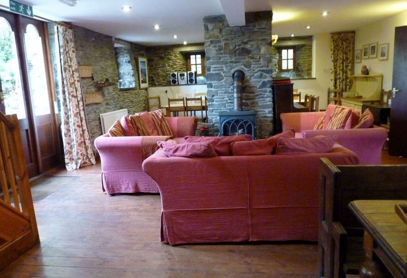 Ceridwen House