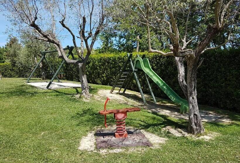 هتل Agriturismo Fiore Di Campo
