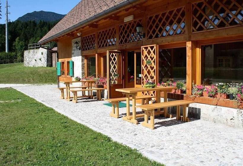 בית מלון כפרי Aplis