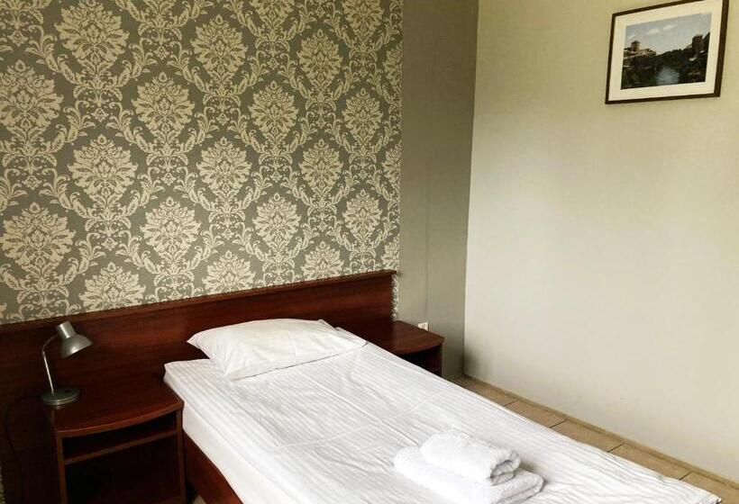 בית מלון כפרי Ava