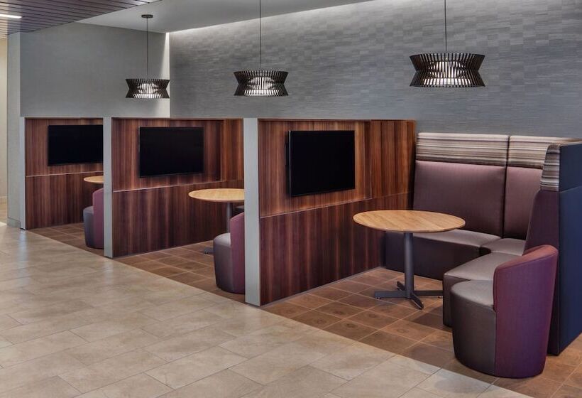 בית מלון כפרי Courtyard By Marriott Wayne Fairfield
