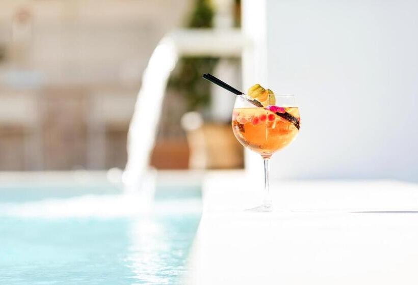 هتل Gatzara Suites Santa Gertrudis
