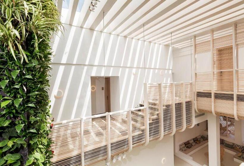 هتل Gatzara Suites Santa Gertrudis