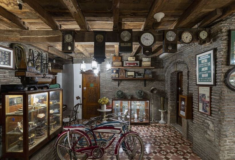 هتل Grandpa S Inn Vigan