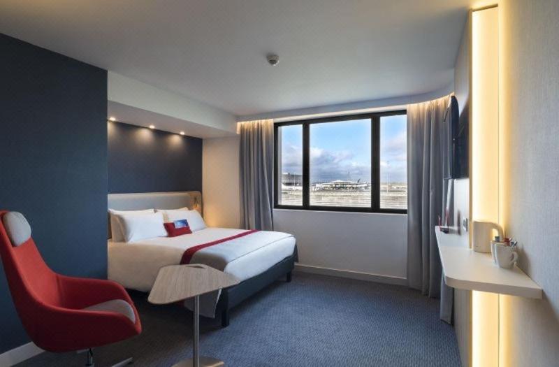 هتل Holiday Inn Express   Paris   Cdg Airport, An Ihg