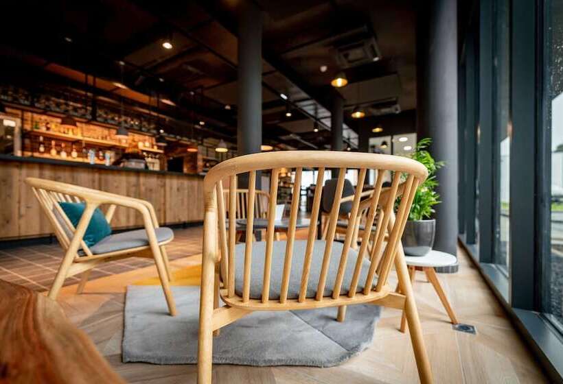 בית מלון כפרי Ibis Budget Valenciennes Petiteforet