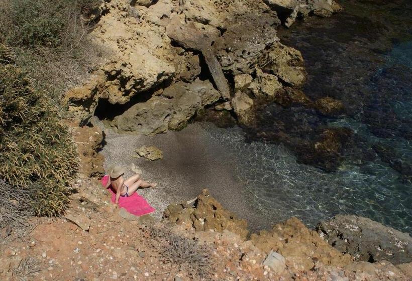 فندق Mayarí
