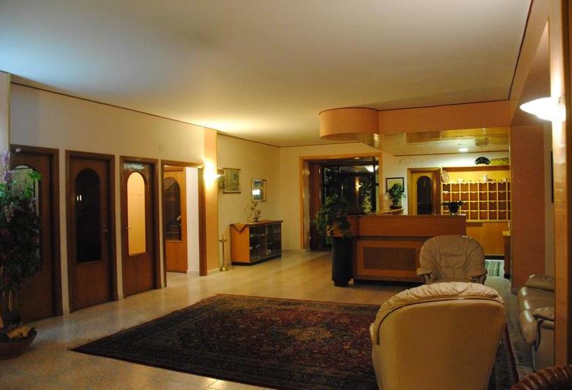 ホテル Ristorante La Siesta
