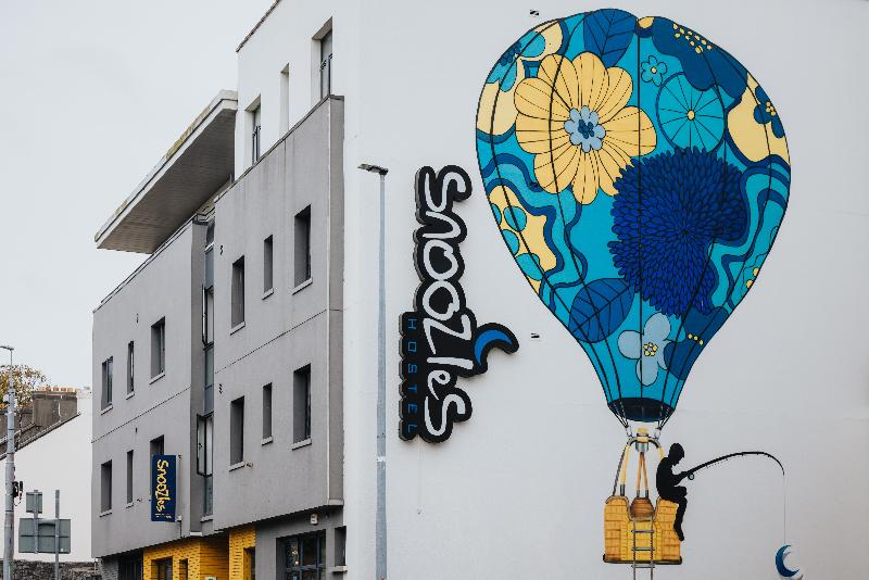 هتل Snoozles Galway City Centre