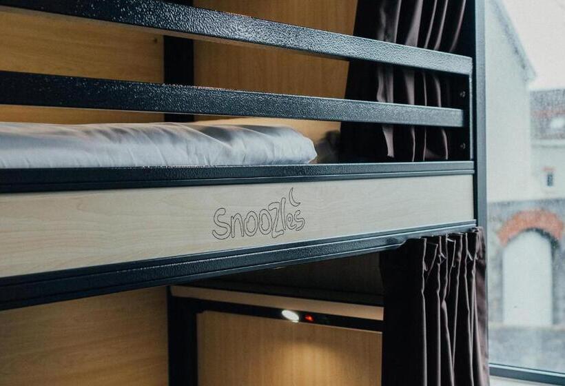 هتل Snoozles Galway City Centre