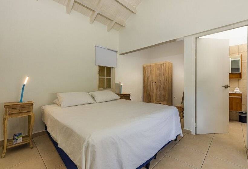 Modern Hotel Aruba