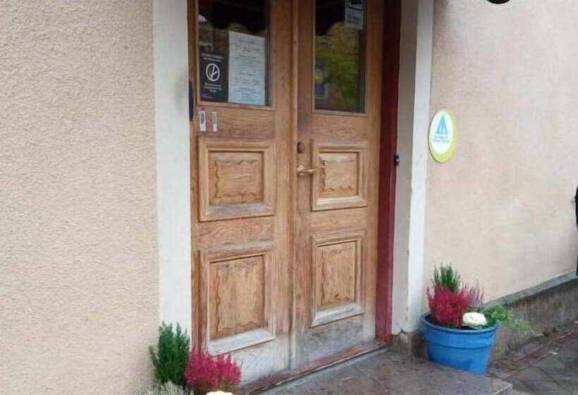 هاستل Nicolai B&b