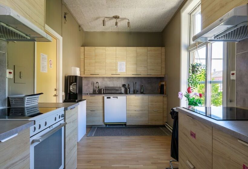هاستل Nicolai B&b