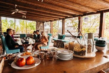 استراحتگاه Eco Village Finca De Arrieta   Yurts And Stone Cottages   Shared Pool   Walking Distance To Arrieta