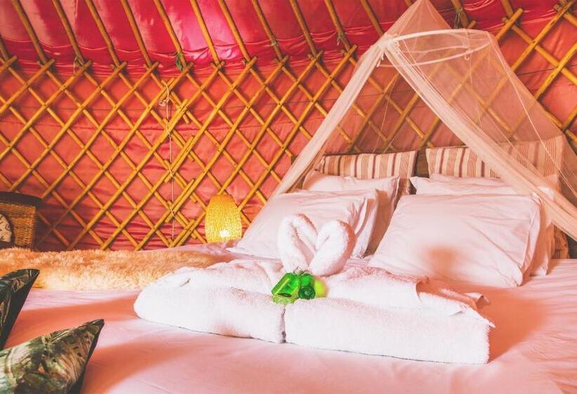 استراحتگاه Eco Village Finca De Arrieta   Yurts And Stone Cottages   Shared Pool   Walking Distance To Arrieta