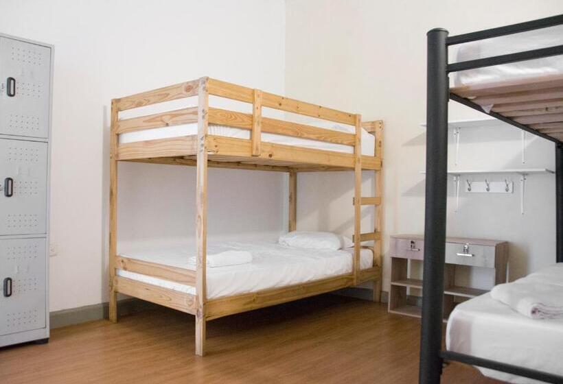 تختخواب و صبحانه La Vaina Cali