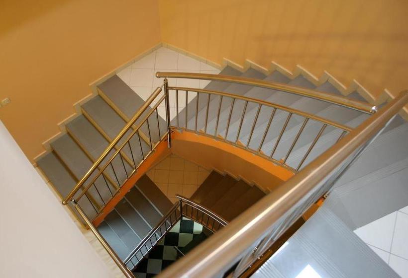 مبيت وإفطار Rooms Centar