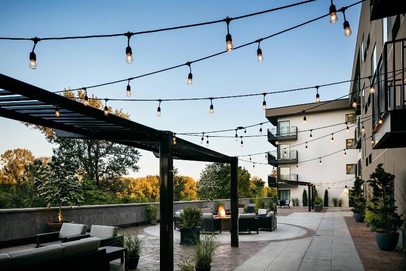 هتل Courtyard By Marriott Corvallis