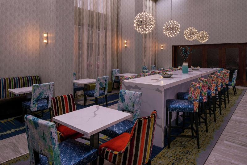 هتل Hampton Inn & Suites Atlanta/marietta