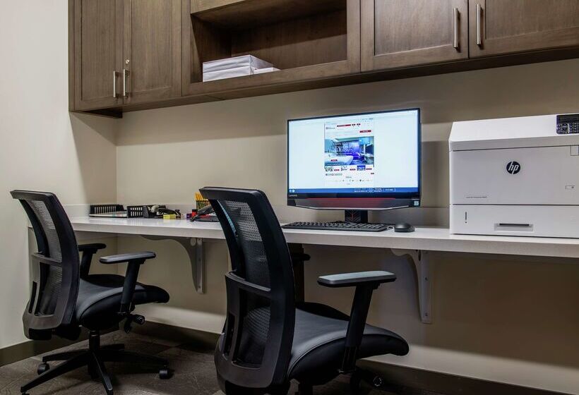 Отель Hilton Garden Inn Winnipeg South