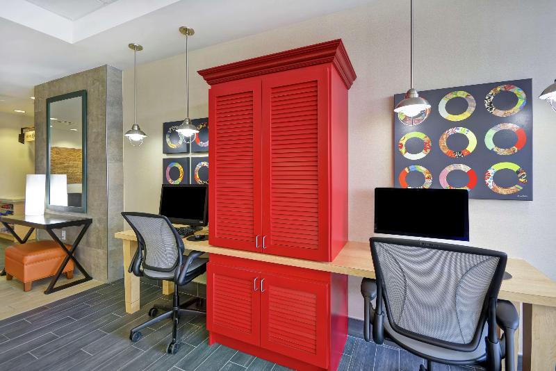 هتل Home2 Suites By Hilton Brownsville