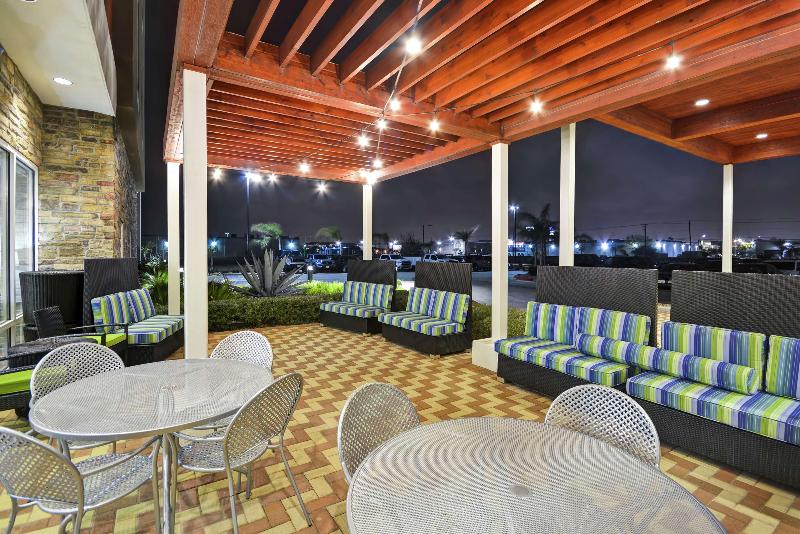 هتل Home2 Suites By Hilton Brownsville