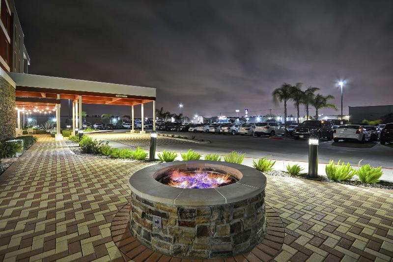 هتل Home2 Suites By Hilton Brownsville