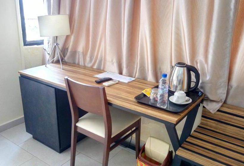 فندق Le Petit Bateau