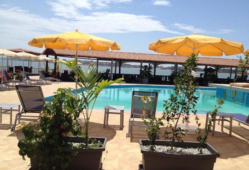 فندق Le Petit Bateau