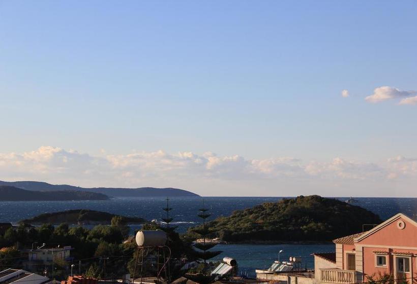 هتل Relax Apartments Ksamil