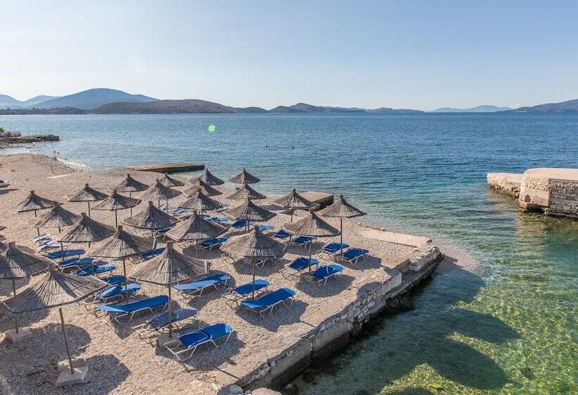 ホテル Saranda Palace