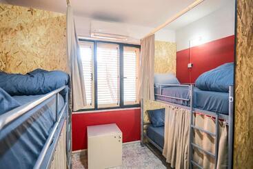 هتل Shkodra Hostel & Day Tours