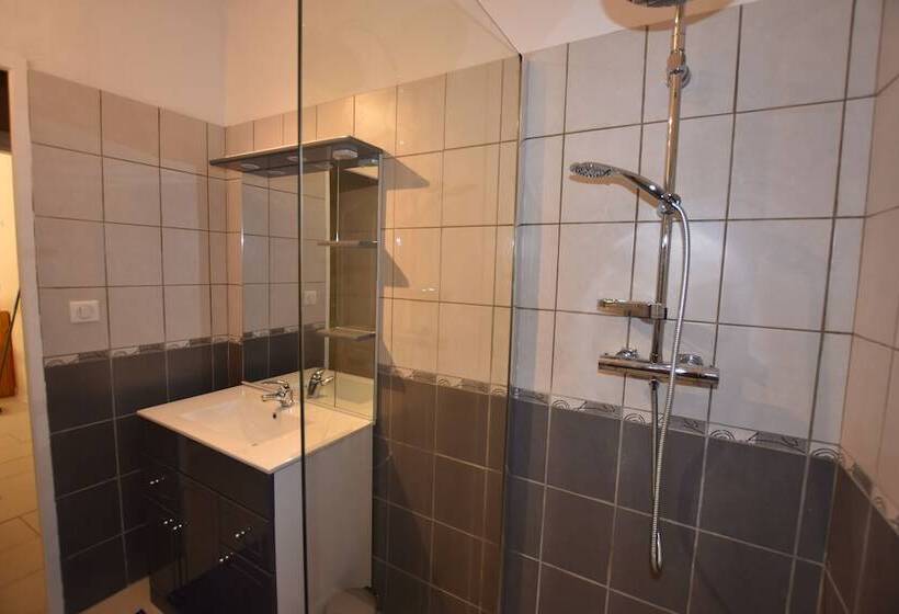 مبيت وإفطار Creol Ya