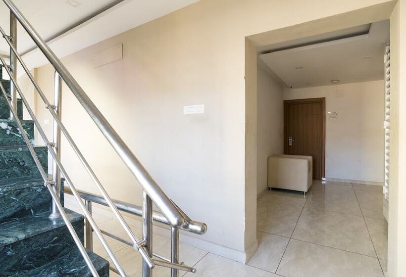 ホテル Crescent Inn