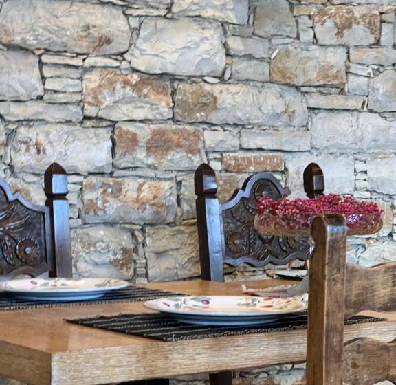 هتل Eléa Guesthouse Himare