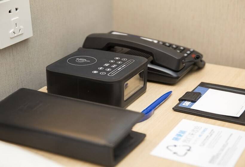 هتل Holiday Inn Express Chifeng Hongshan By Ihg