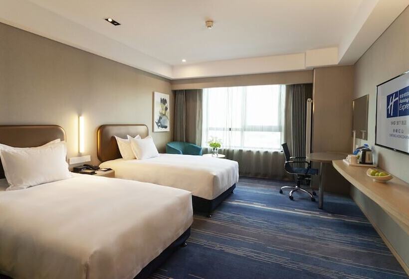 هتل Holiday Inn Express Chifeng Hongshan By Ihg