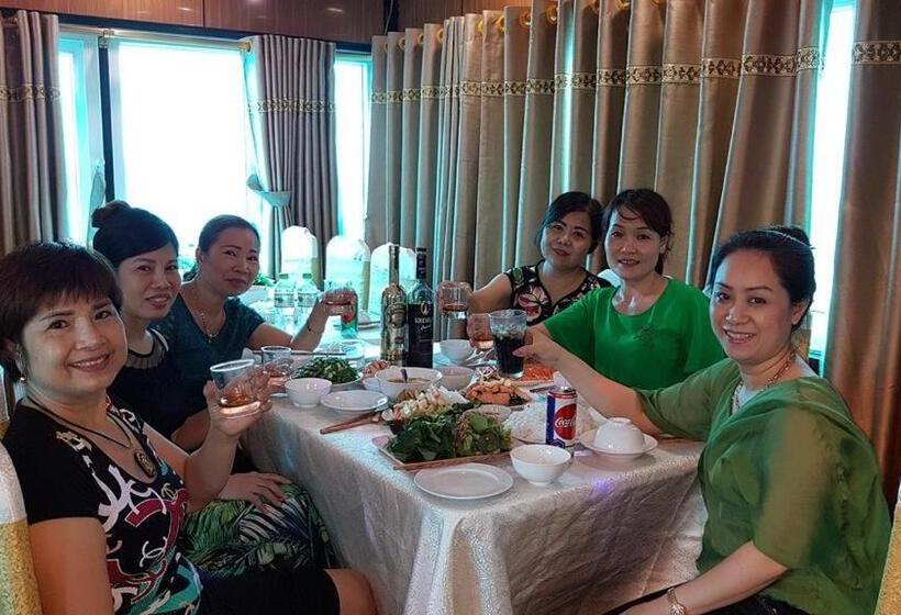 هتل Phuong Anh 3