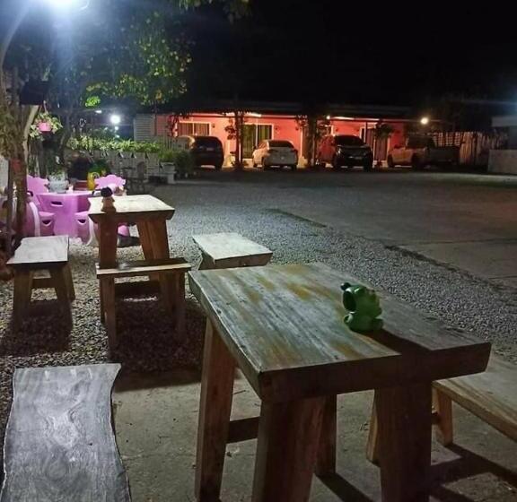 Saan Rak Resort