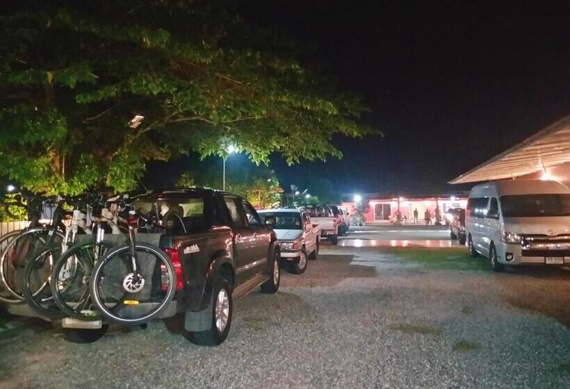 Saan Rak Resort