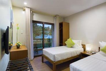 Solina Beach & Nature Resort