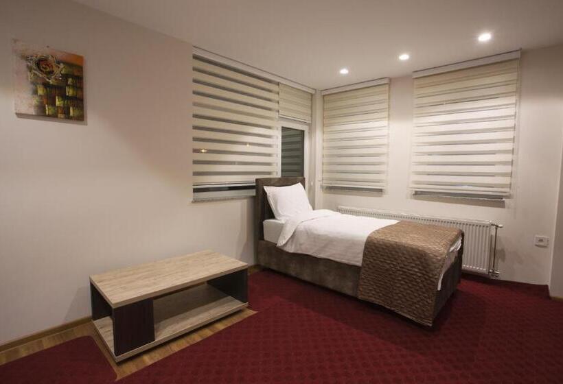 تختخواب و صبحانه Apartmani Brocat