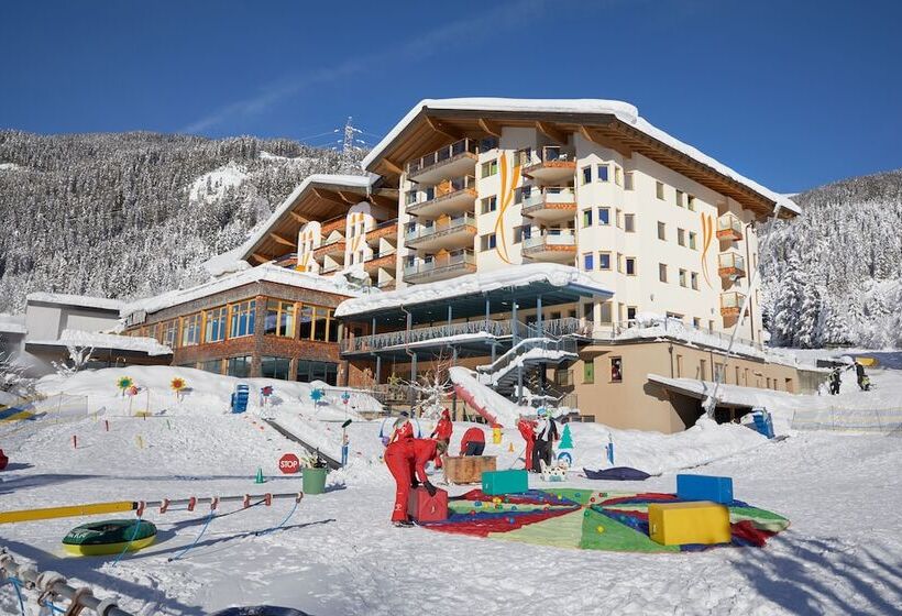 호텔 Almhof Family Und Wellness Resort