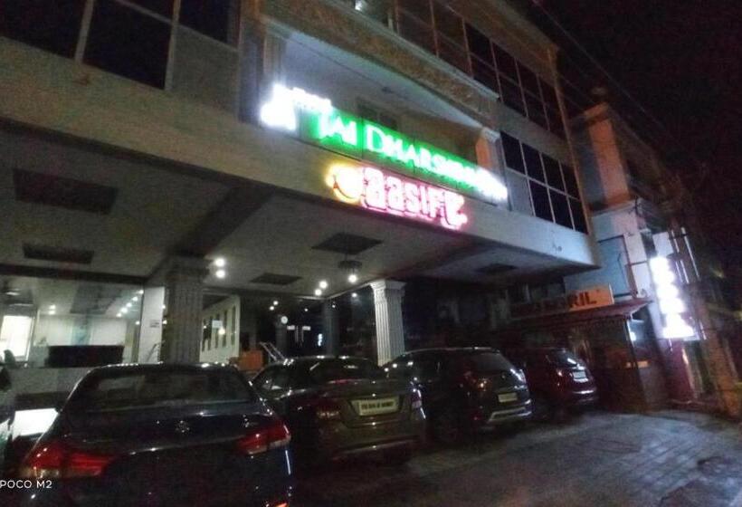 호텔 Jaidharshini Palace