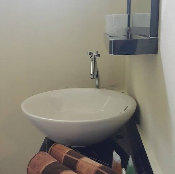 هتل The Chapter Suites &
