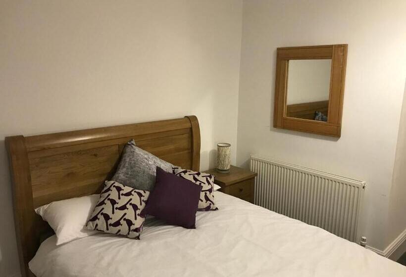 The Dalbury And Palmer Hotel With Free Parking