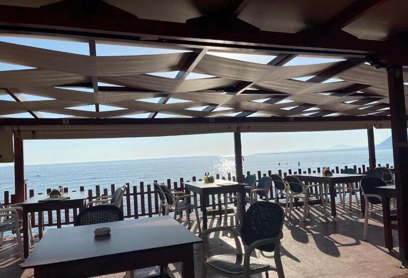 Molla Hotel Restorant