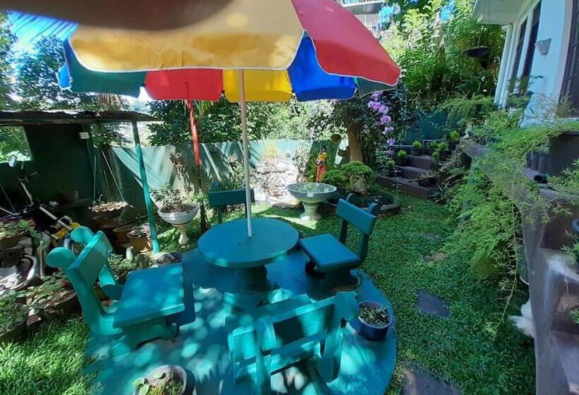 Lomakeskus Kandy Mountain Cottage