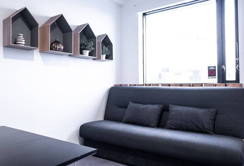 Au44 Hostel
